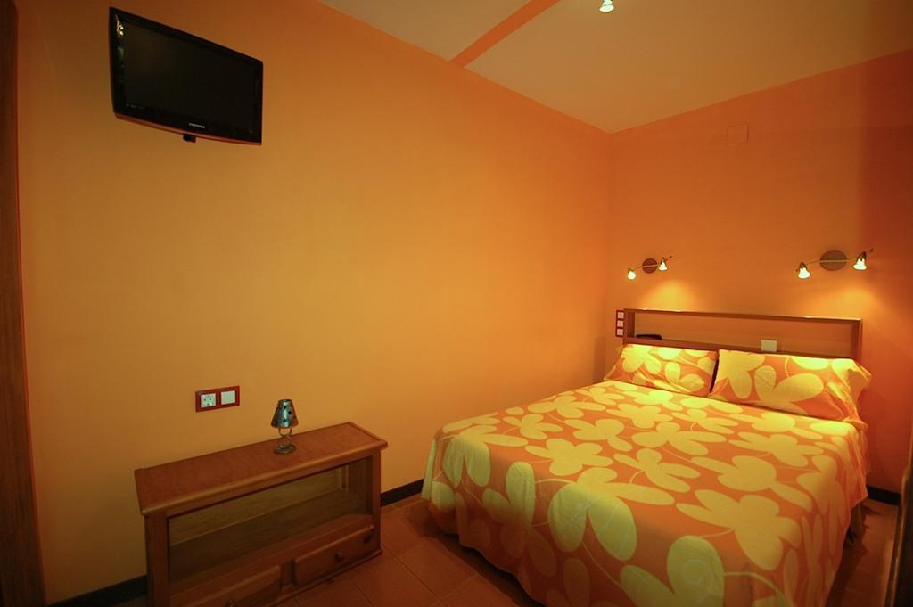 Lets Holidays Apartment Pool Terrace ตอสซาเดมาร์ ภายนอก รูปภาพ