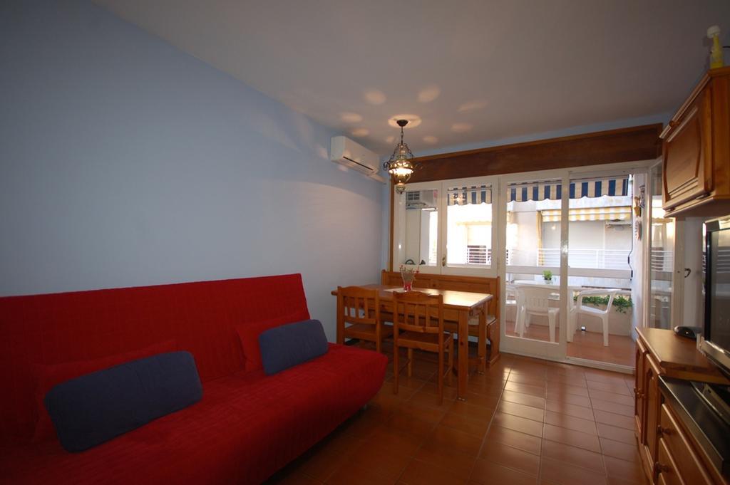 Lets Holidays Apartment Pool Terrace ตอสซาเดมาร์ ภายนอก รูปภาพ
